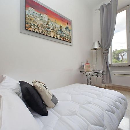 Luxury Domus Amadeus Apartment Rome Luaran gambar