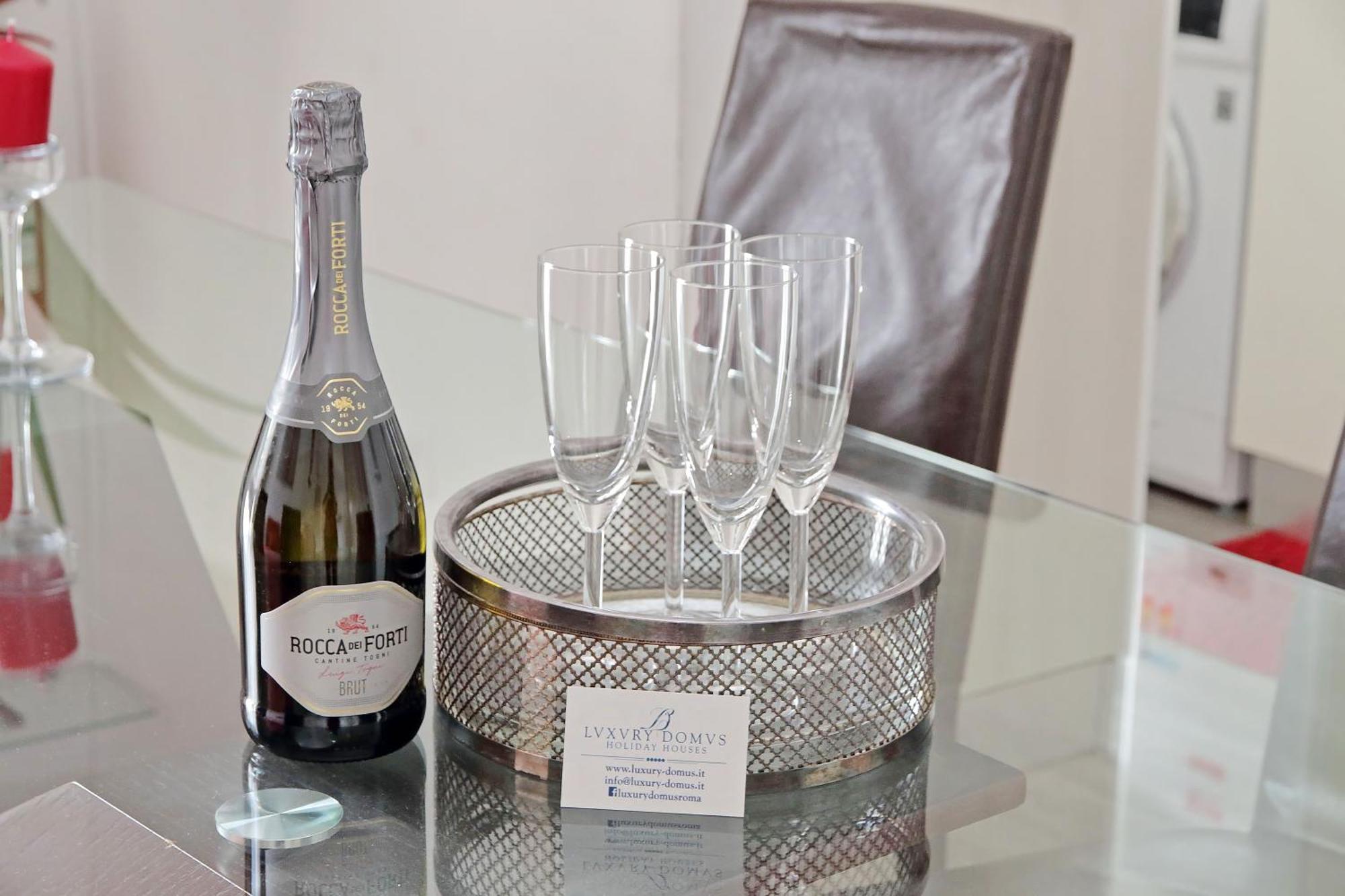 Luxury Domus Amadeus Apartment Rome Luaran gambar