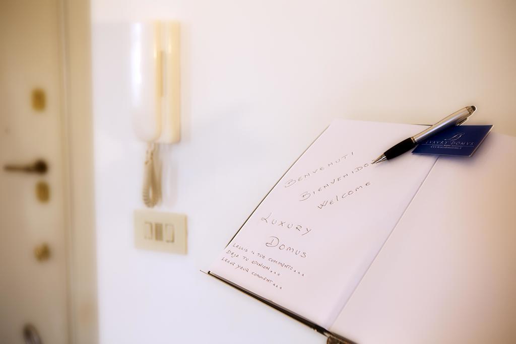 Luxury Domus Amadeus Apartment Rome Luaran gambar