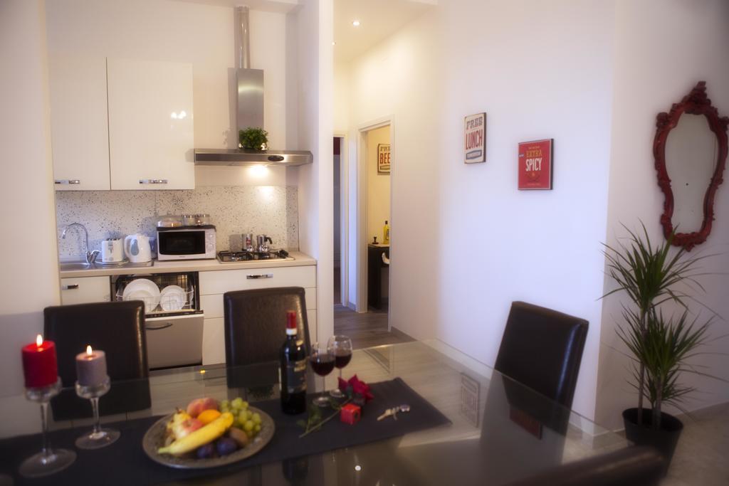 Luxury Domus Amadeus Apartment Rome Luaran gambar