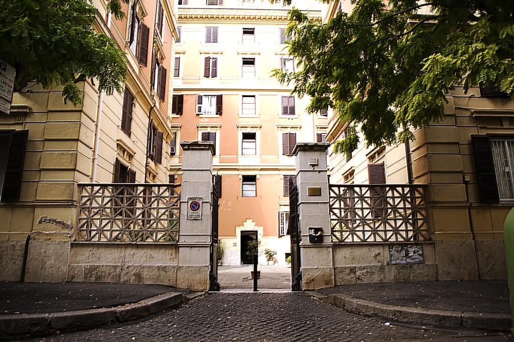 Luxury Domus Amadeus Apartment Rome Luaran gambar