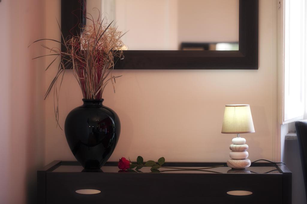 Luxury Domus Amadeus Apartment Rome Luaran gambar
