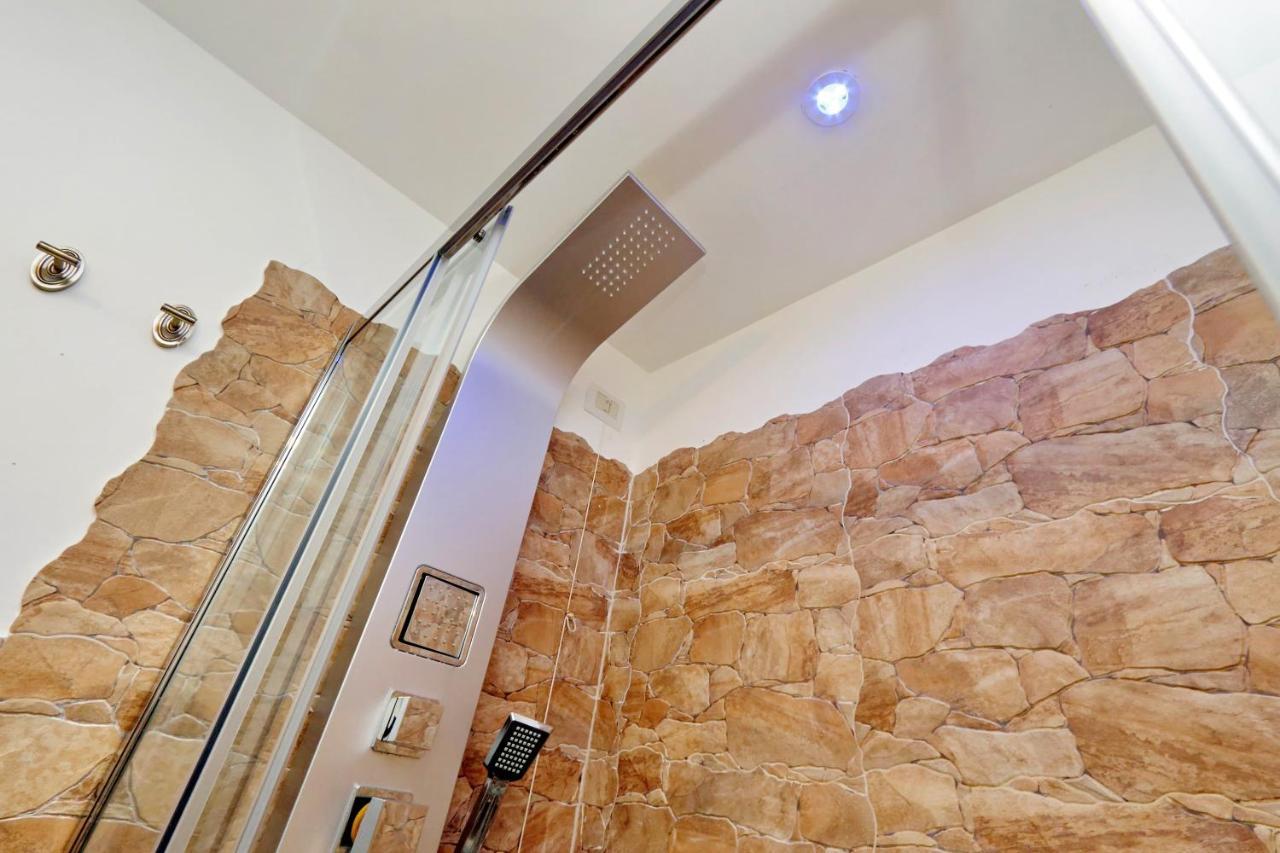 Luxury Domus Amadeus Apartment Rome Luaran gambar